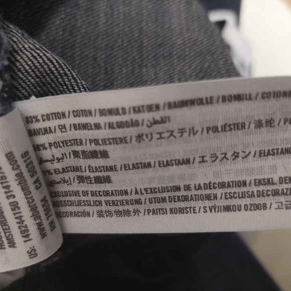 Abercrombie & Fitch Low Rise Distressed Jean Short - Size 00 w24 - Picture 12 of 12